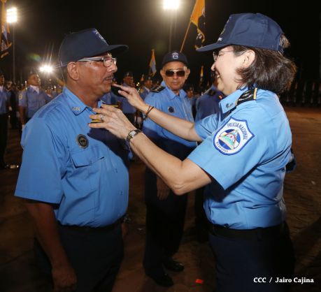 Presidente Daniel y Compañera Rosario participan en acto del 36 Aniversario de la Policía Nacional