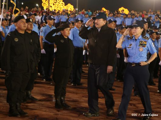 Presidente Daniel y Compañera Rosario participan en acto del 36 Aniversario de la Policía Nacional