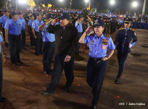 Presidente Daniel y Compañera Rosario participan en acto del 36 Aniversario de la Policía Nacional