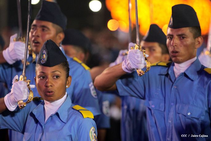 Presidente Daniel y Compañera Rosario participan en acto del 36 Aniversario de la Policía Nacional