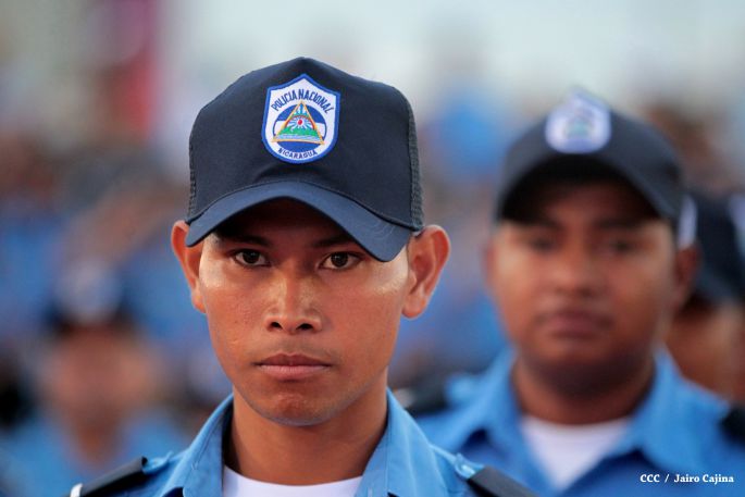 Presidente Daniel y Compañera Rosario participan en acto del 36 Aniversario de la Policía Nacional