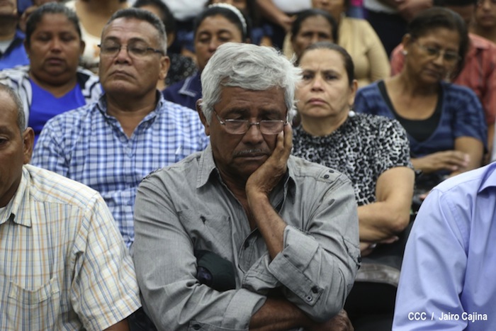 Daniel asiste a ceremonia de honores militares a Coronel Mario Jirón (q.e.p.d.)
