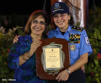 Presidente Daniel y Compañera Rosario participan en acto del 36 Aniversario de la Policía Nacional