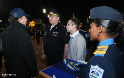 Presidente Daniel y Compañera Rosario participan en acto del 36 Aniversario de la Policía Nacional
