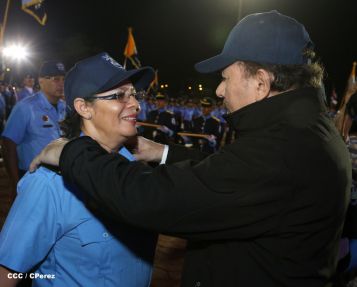 Presidente Daniel y Compañera Rosario participan en acto del 36 Aniversario de la Policía Nacional