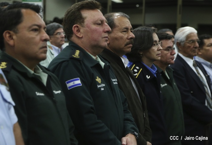 Daniel asiste a ceremonia de honores militares a Coronel Mario Jirón (q.e.p.d.)