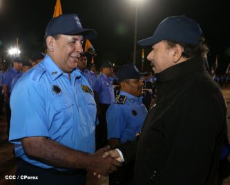 Presidente Daniel y Compañera Rosario participan en acto del 36 Aniversario de la Policía Nacional