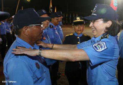 Presidente Daniel y Compañera Rosario participan en acto del 36 Aniversario de la Policía Nacional