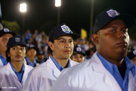 Presidente Daniel y Compañera Rosario participan en acto del 36 Aniversario de la Policía Nacional