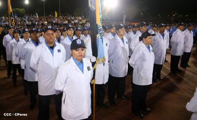 Presidente Daniel y Compañera Rosario participan en acto del 36 Aniversario de la Policía Nacional