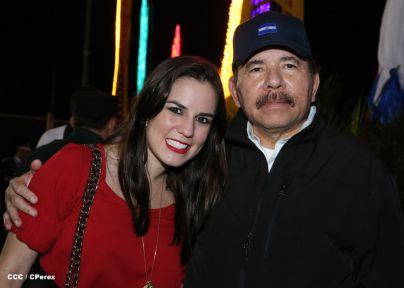 Presidente Daniel y Compañera Rosario participan en acto del 36 Aniversario de la Policía Nacional