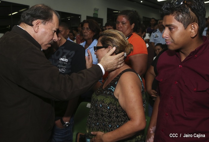 Daniel asiste a ceremonia de honores militares a Coronel Mario Jirón (q.e.p.d.)