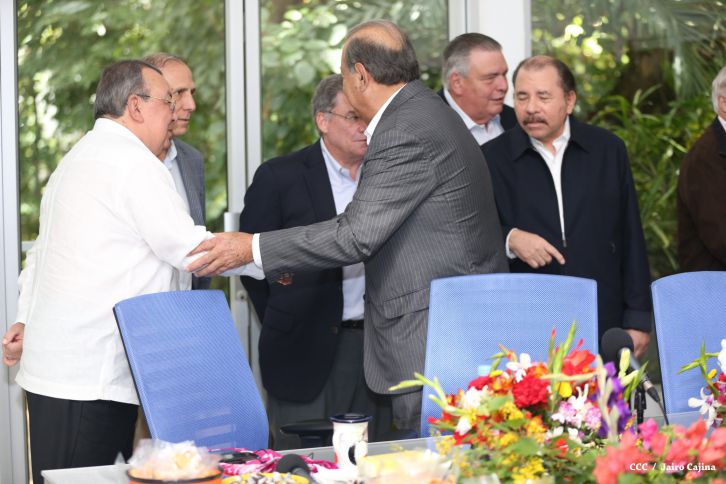 Presidente Daniel y Compañera Rosario sostienen encuentro con el empresario mexicano Carlos Slim