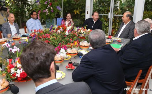 Presidente Daniel y Compañera Rosario sostienen encuentro con el empresario mexicano Carlos Slim