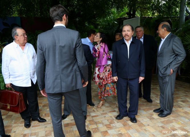 Presidente Daniel y Compañera Rosario sostienen encuentro con el empresario mexicano Carlos Slim