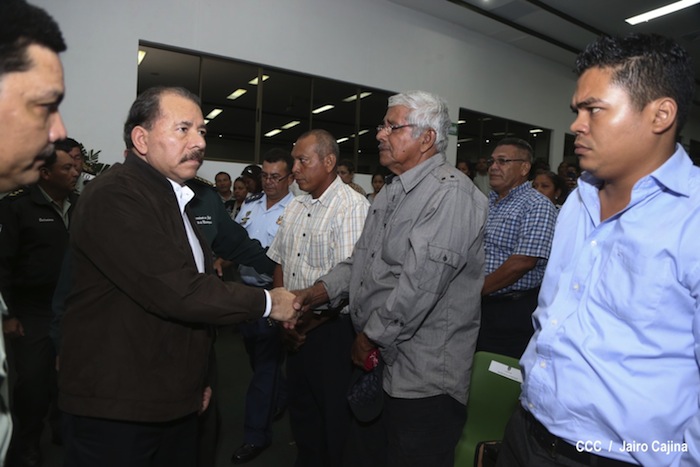 Daniel asiste a ceremonia de honores militares a Coronel Mario Jirón (q.e.p.d.)