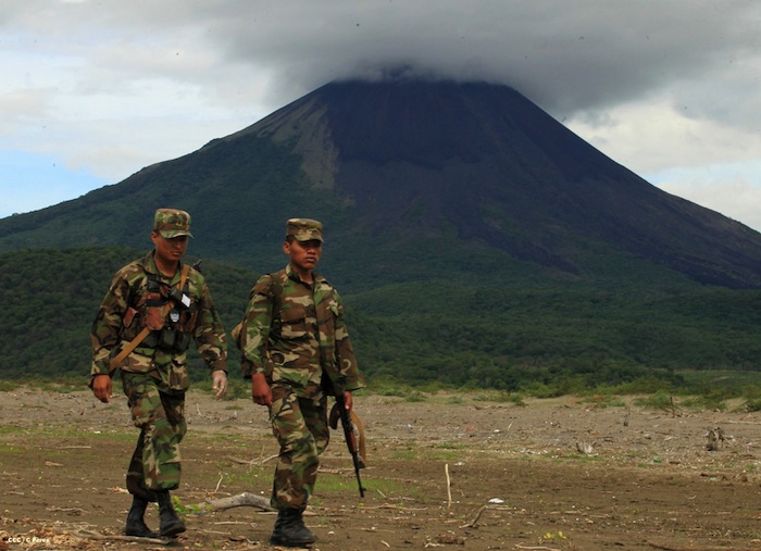 Prosigue búsqueda de militares fallecidos en accidente aéreo