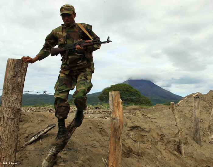 Prosigue búsqueda de militares fallecidos en accidente aéreo