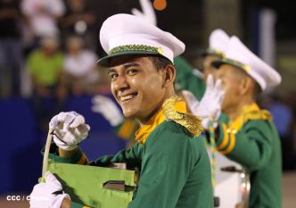 Presidente Daniel y Compañera Rosario participan del Desfile Patrio 2015