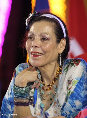 Presidente Daniel y Compañera Rosario participan del Desfile Patrio 2015