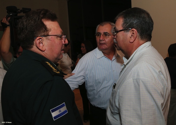 Vela de los Coroneles Manuel López García y Chester Porfirio Vargas