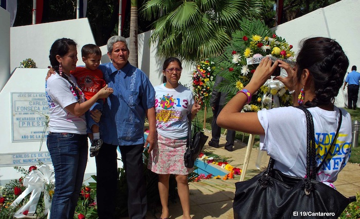 Nicaragua celebra 77 Natalicio del Comandante Carlos Fonseca 