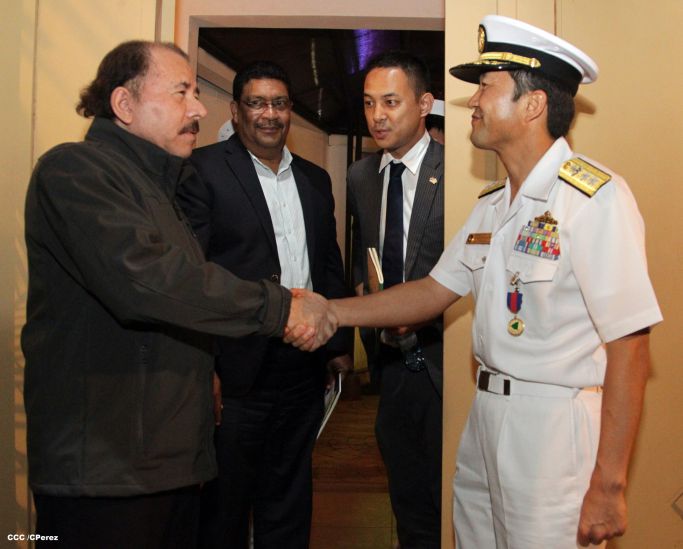 Presidente Daniel se reúne con miembros de la Fuerza Marítima de Autodefensa de Japón