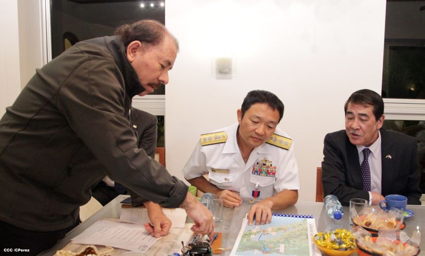 Presidente Daniel se reúne con miembros de la Fuerza Marítima de Autodefensa de Japón