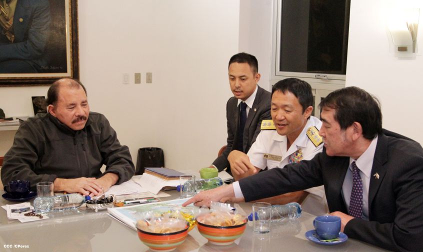 Presidente Daniel se reúne con miembros de la Fuerza Marítima de Autodefensa de Japón