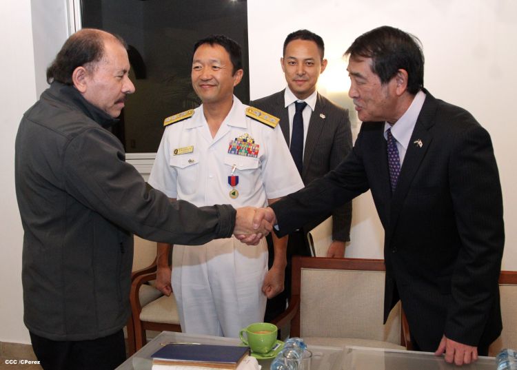 Presidente Daniel se reúne con miembros de la Fuerza Marítima de Autodefensa de Japón