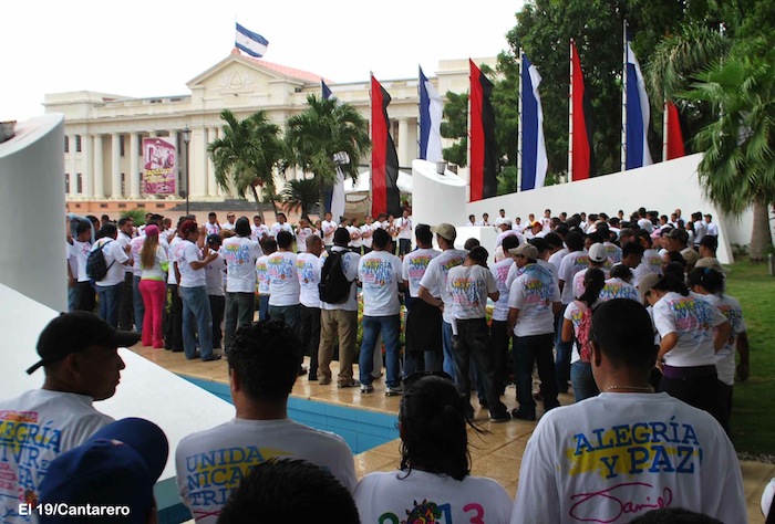 Nicaragua celebra 77 Natalicio del Comandante Carlos Fonseca 