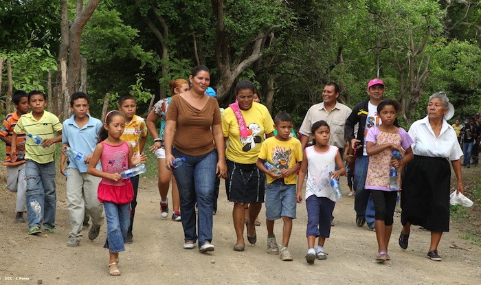 Luz eléctrica llega a comunidad La Palanca de Mateare