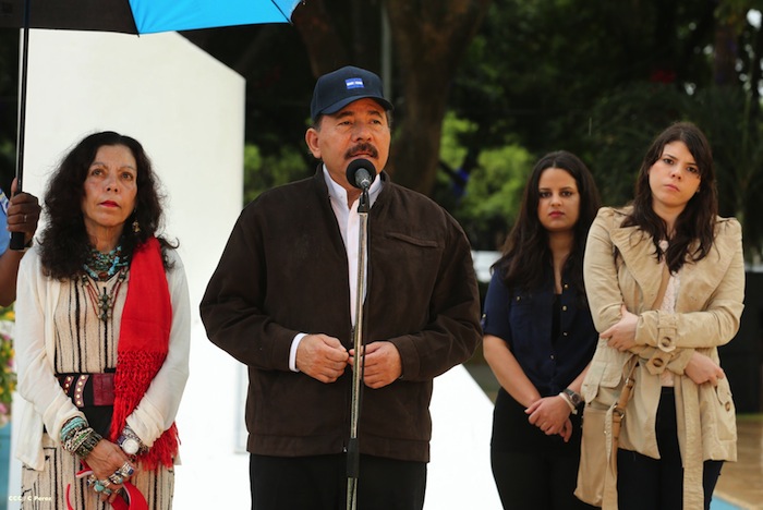 Daniel y Rosario conmemoran 77 Natalicio del Comandante Carlos Fonseca Amador