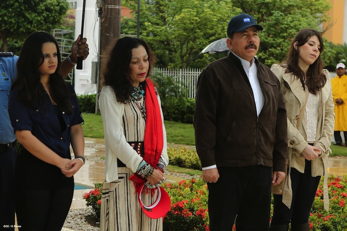 Daniel y Rosario conmemoran 77 Natalicio del Comandante Carlos Fonseca Amador