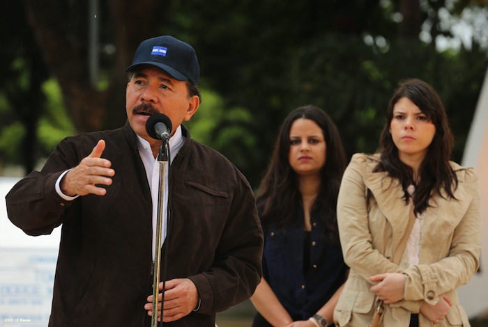 Daniel y Rosario conmemoran 77 Natalicio del Comandante Carlos Fonseca Amador