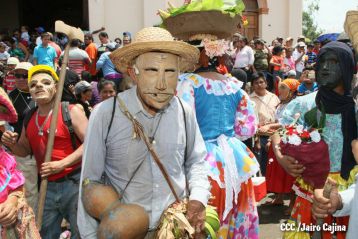 Desborde de fe, devoción y cultura para celebrar a Tata Chombo