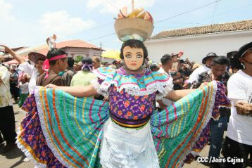 Desborde de fe, devoción y cultura para celebrar a Tata Chombo