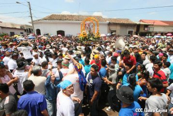 Desborde de fe, devoción y cultura para celebrar a Tata Chombo