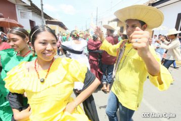 Desborde de fe, devoción y cultura para celebrar a Tata Chombo