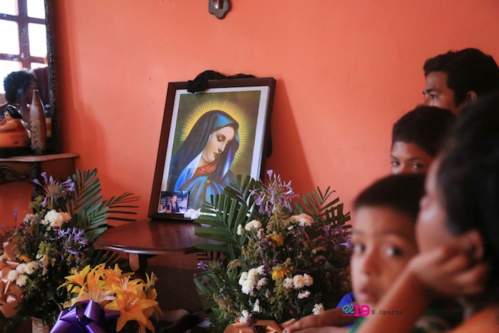 Pintura de la Virgen Dolorosa derrama lágrimas y causa conmoción en población de Granada