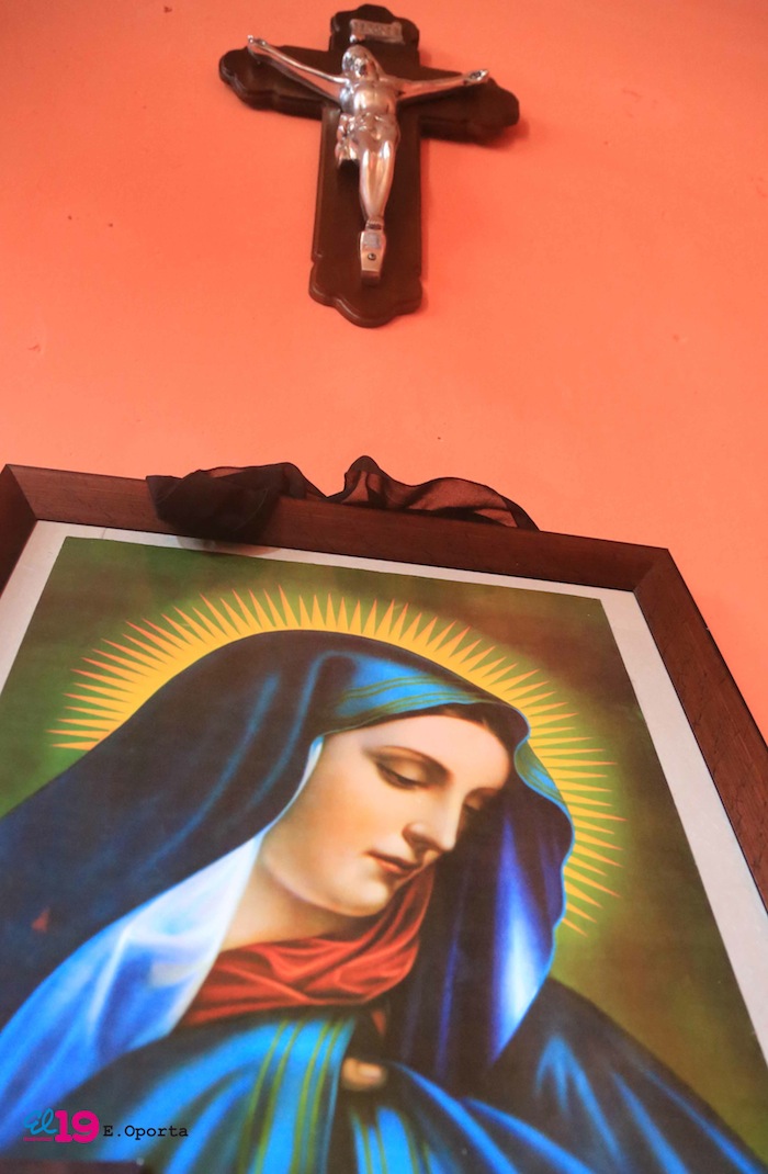 Pintura de la Virgen Dolorosa derrama lágrimas y causa conmoción en población de Granada