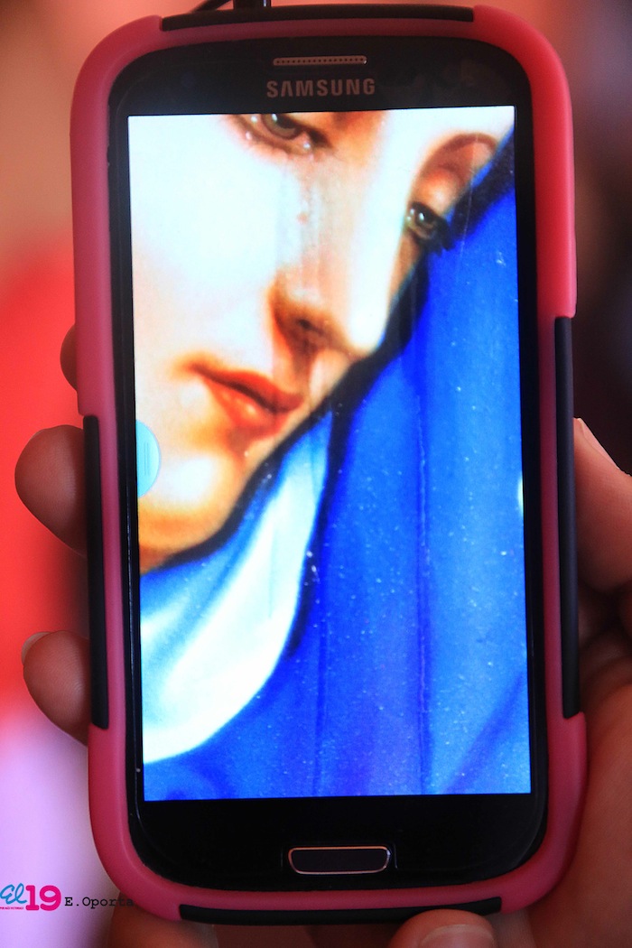 Pintura de la Virgen Dolorosa derrama lágrimas y causa conmoción en población de Granada