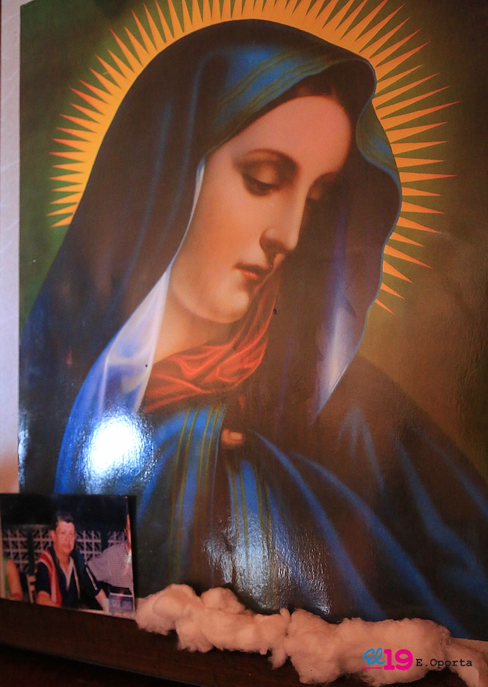 Pintura de la Virgen Dolorosa derrama lágrimas y causa conmoción en población de Granada