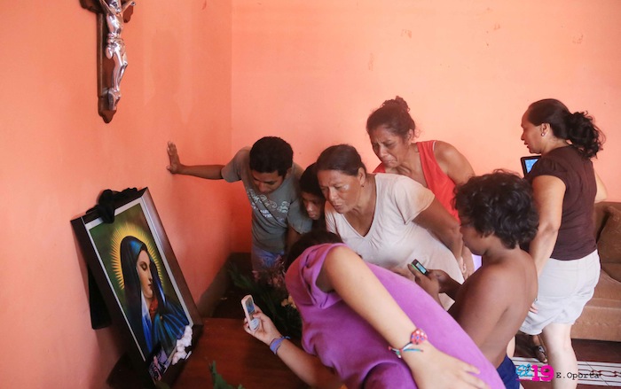 Pintura de la Virgen Dolorosa derrama lágrimas y causa conmoción en población de Granada