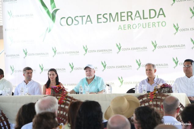 Inauguran Aeropuerto de Costa Esmeralda en Guacalito de la Isla