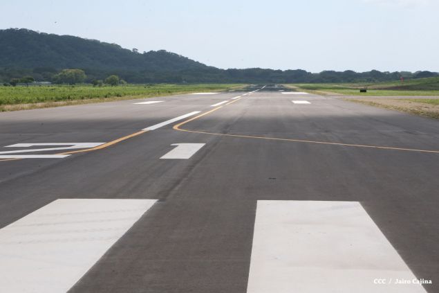 Inauguran Aeropuerto de Costa Esmeralda en Guacalito de la Isla