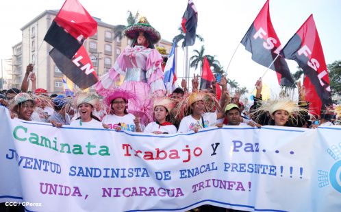 Más fotos de la Caminata Trabajo y Paz… Unida, Nicaragua Triunfa!