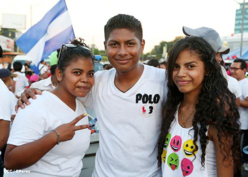 Más fotos de la Caminata Trabajo y Paz… Unida, Nicaragua Triunfa!