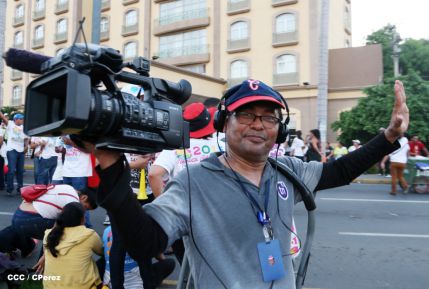 Más fotos de la Caminata Trabajo y Paz… Unida, Nicaragua Triunfa!