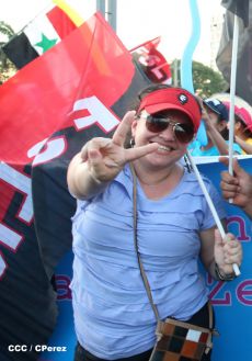 Más fotos de la Caminata Trabajo y Paz… Unida, Nicaragua Triunfa!